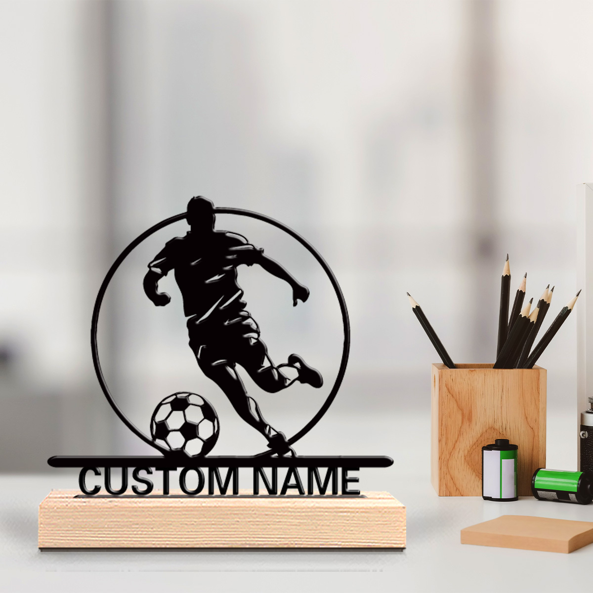 Office Furniture Ideas - รูปปั้นนักฟุตบอลโลหะสั่งทำพร้อมชื่อ ฐานไม้ตกแต่งโต๊ะ ของขวัญสำหรับแฟนฟุตบอล ของขวัญวันเกิด/วันหยุด/ตกแต่งบ้าน/สำนักงาน